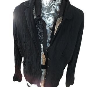 Chico’s size 3  fits 14-16 lightweight black knife pleated lined jacket